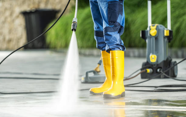Why Choose Our Certified Pressure Washing Experts for Your Project Needs in Highland, IL?
