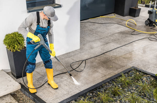 Best Pressure Washing Services for Businesses  in Highland, IL